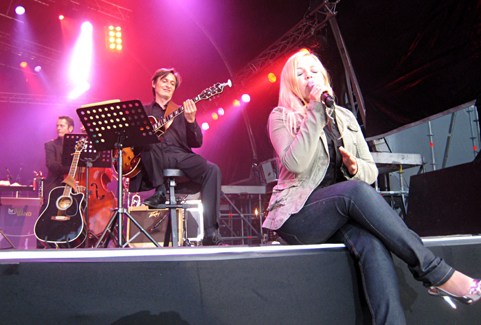 Annett Louisan auf dem Hessentag in Butzbach